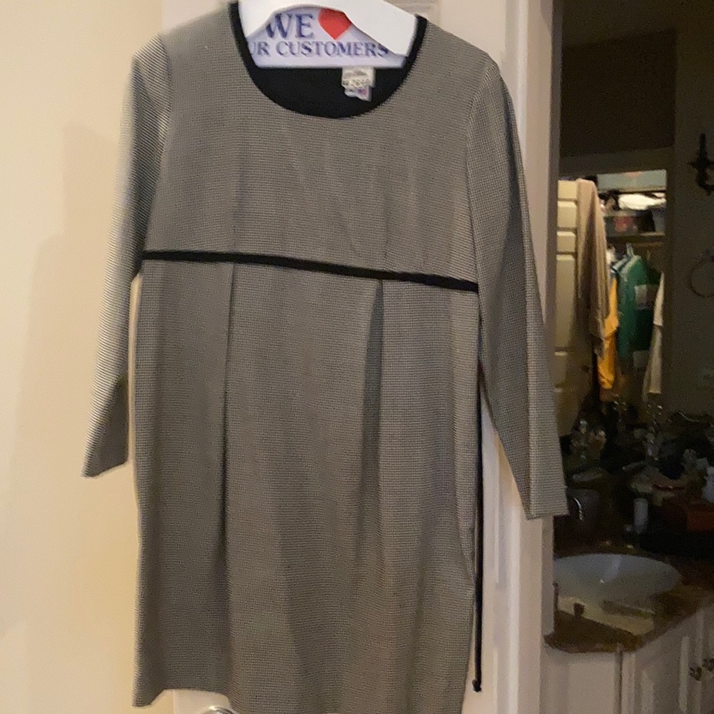 Black and white maternity dress